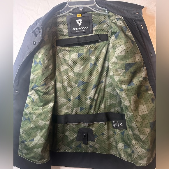 REV’IT! Worker Armored Motorcycle Overshirt, Small, CE Armor, Black - Picture 10 of 16